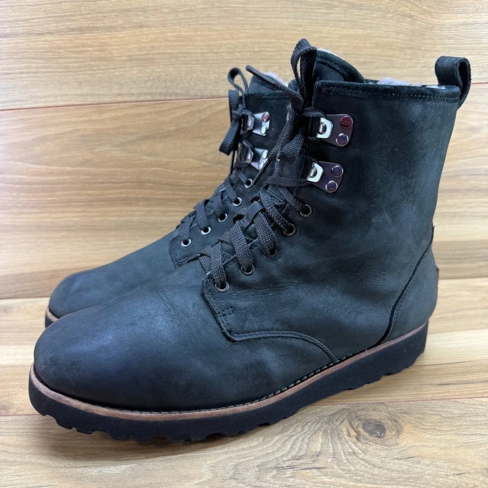 UGG Hannen Boots Mens 9.5 Black Nubuck Waterproof Lace Up Shearling Fur Lined